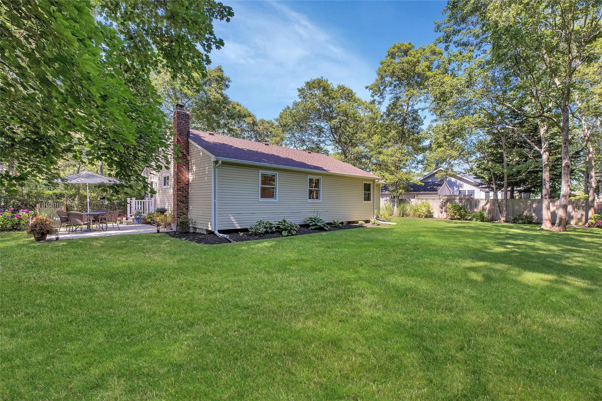 #19 photo, 38 Woodridge Road, Hampton Bays , NY 11946