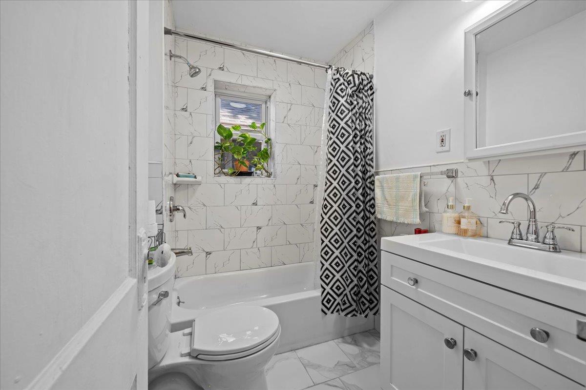 #6 photo, 10934 125th Street, South Ozone Park , NY 11420