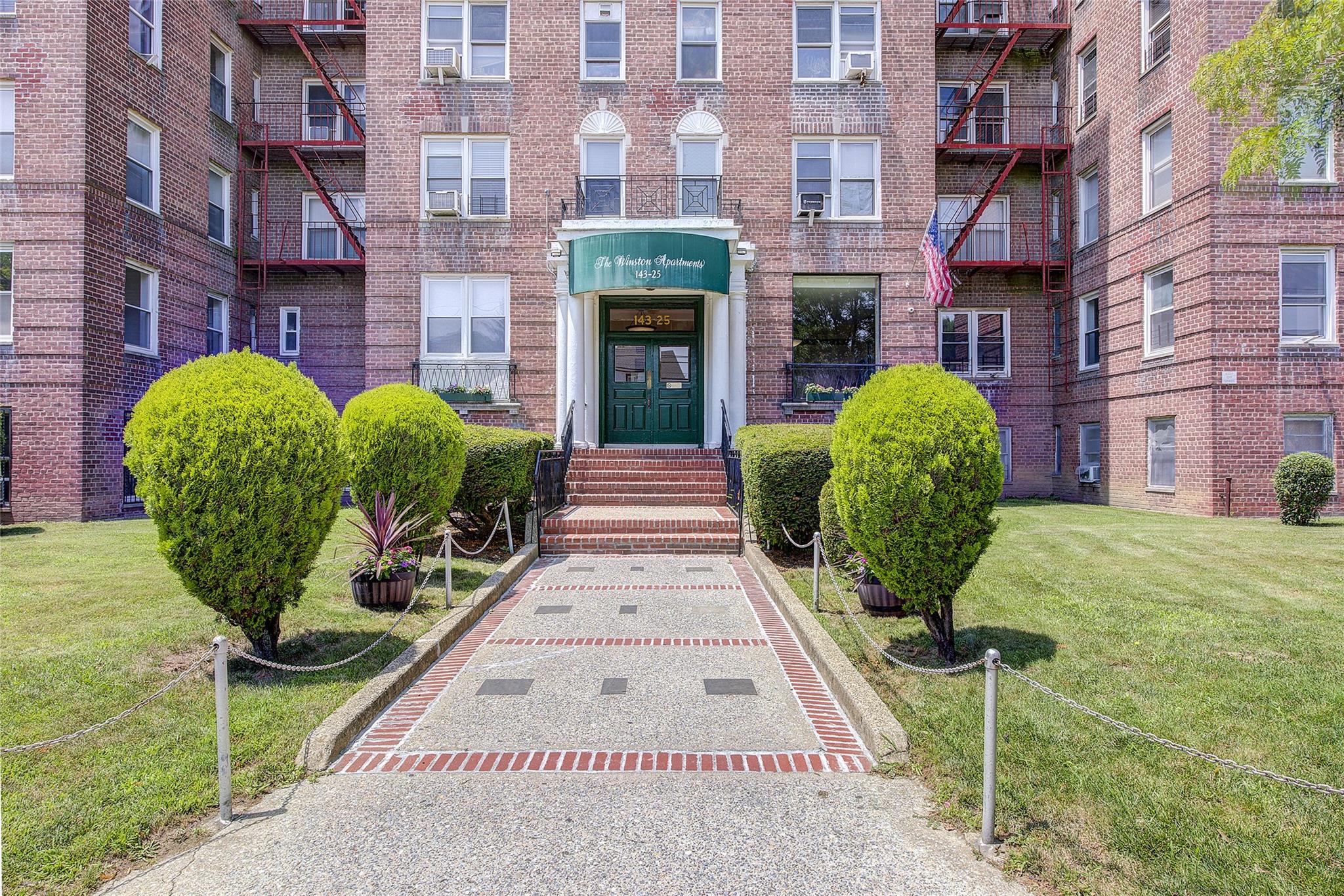 #1 photo, 143-25 84 Drive, 皇后區 牙買加 Jamaica , NY 11435