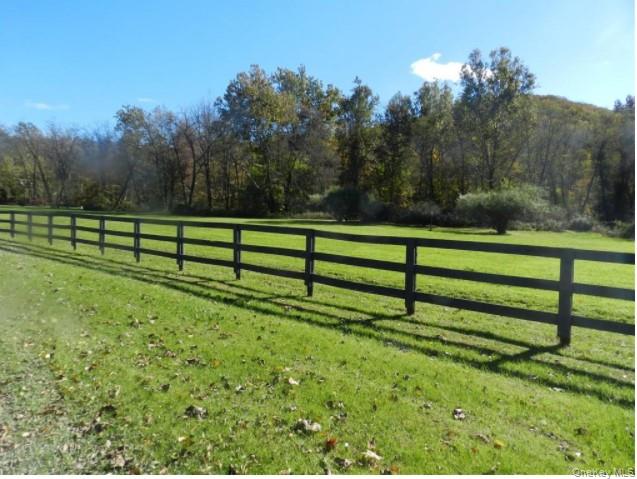 #3 photo, 14 Akindale Road, Pawling , NY 12564