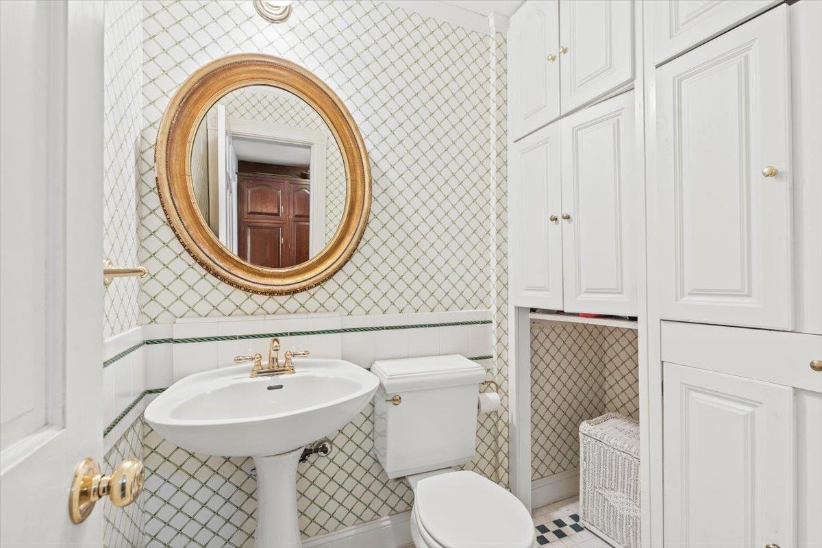 #14 photo, 655 North Street, Harrison , NY 10580