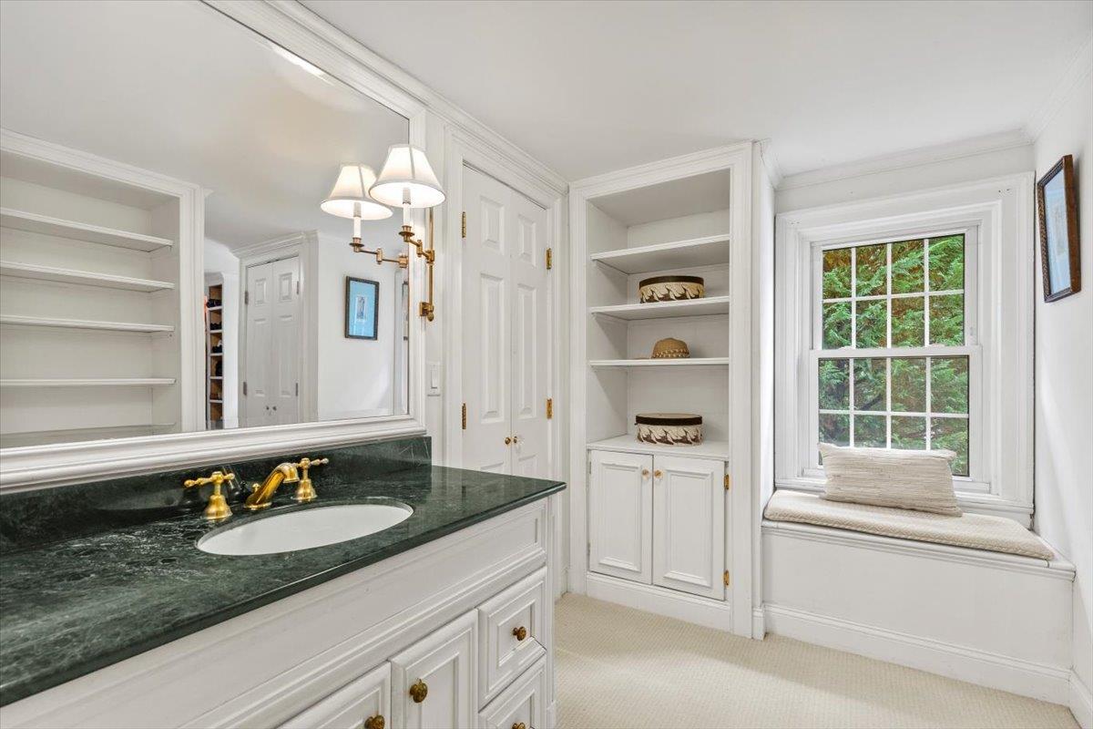 #19 photo, 655 North Street, Harrison , NY 10580