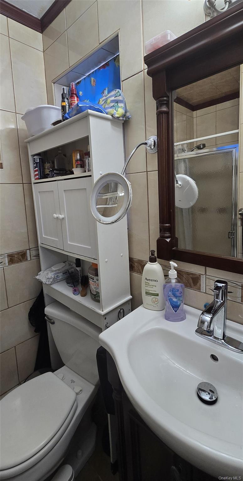 #15 photo, 3001 Olinville Avenue, ブロンクス区 Bronx , NY 10467