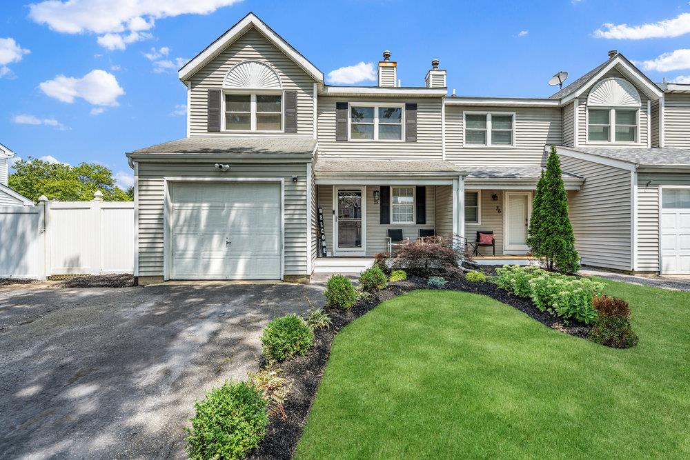 #1 photo, 38 Oak Street, Central Islip , NY 11722