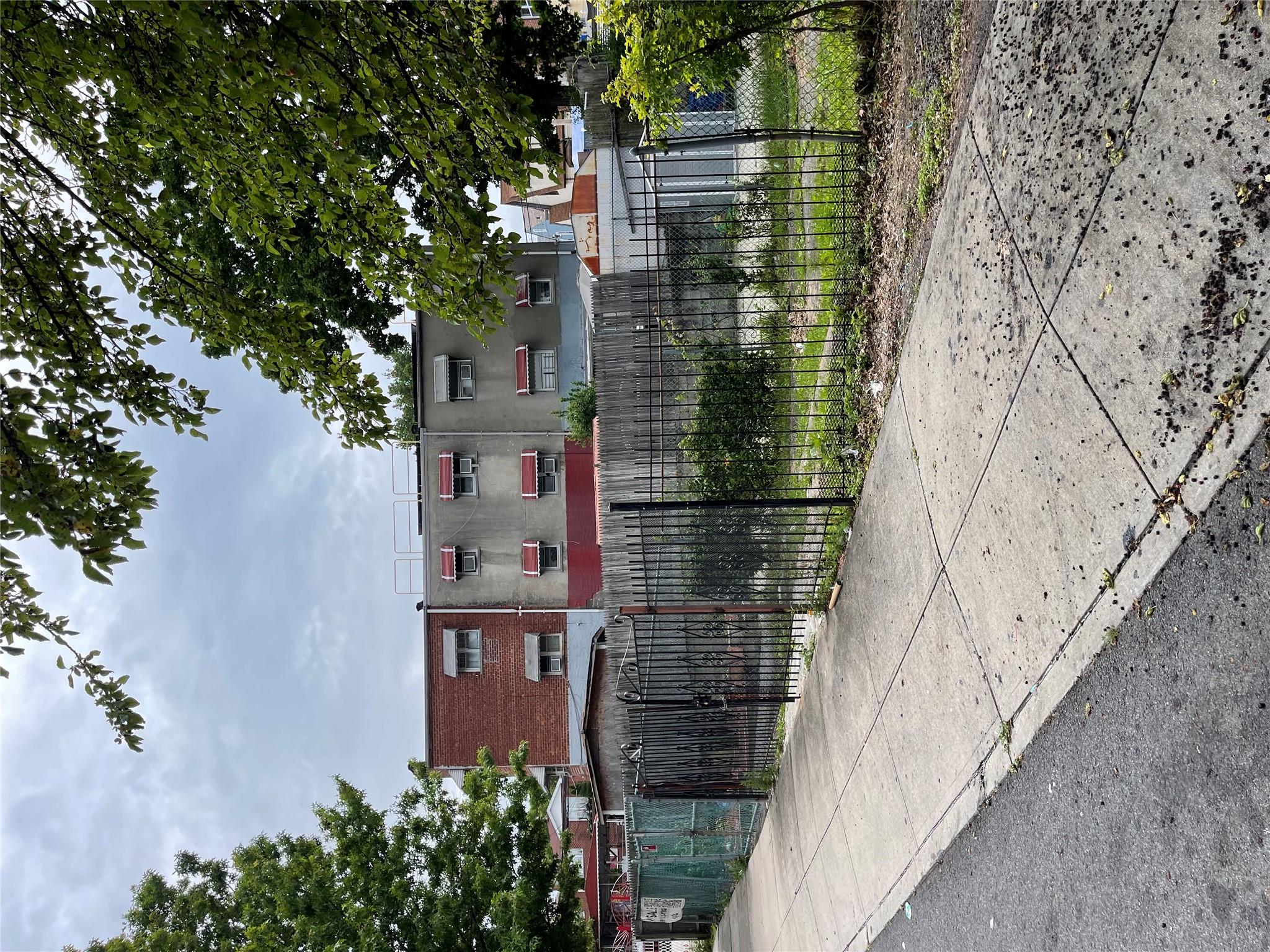 #1 photo, Sexton Place, 布朗士 Bronx , NY 10469