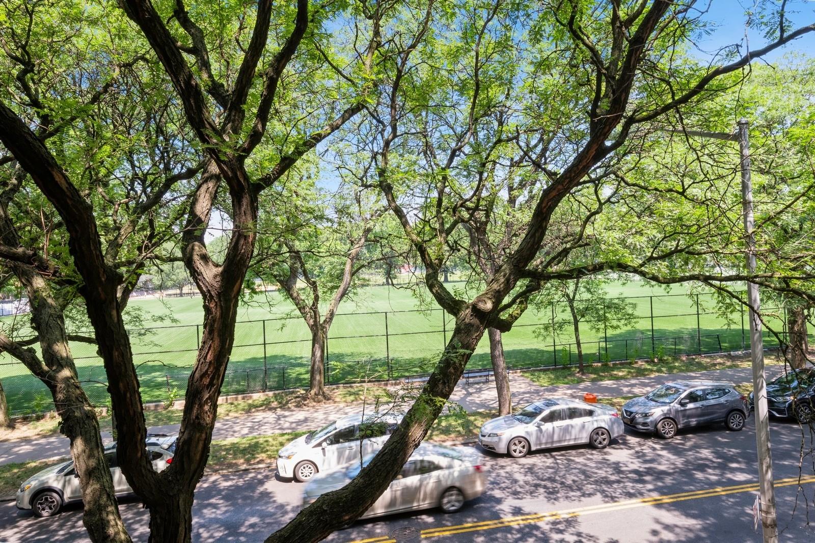 #5 photo, 1110 Caton Avenue, Brooklyn , NY 11218