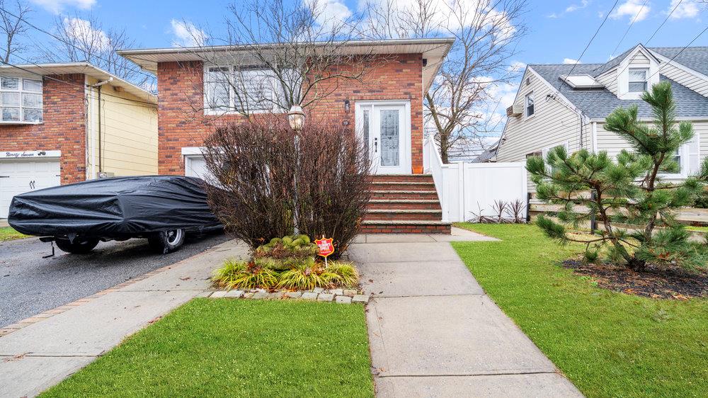 #1 photo, 95 Foster Avenue, 長島 Valley Stream , NY 11580