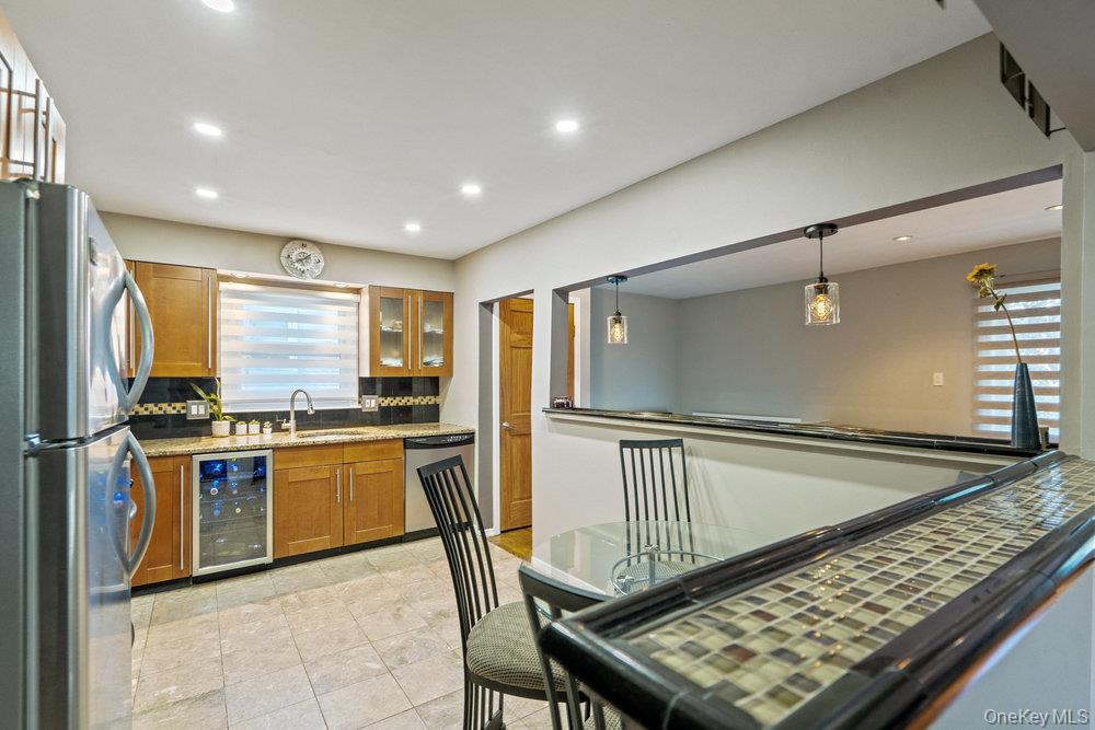 #14 photo, 95 Foster Avenue, ナッソー郡 Valley Stream , NY 11580