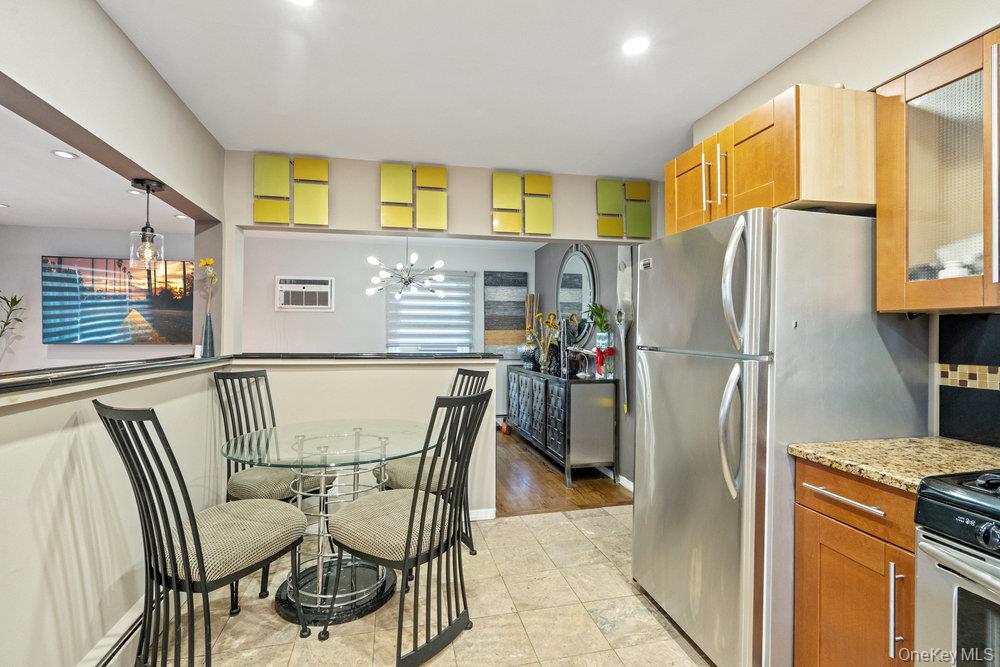 #17 photo, 95 Foster Avenue, ナッソー郡 Valley Stream , NY 11580