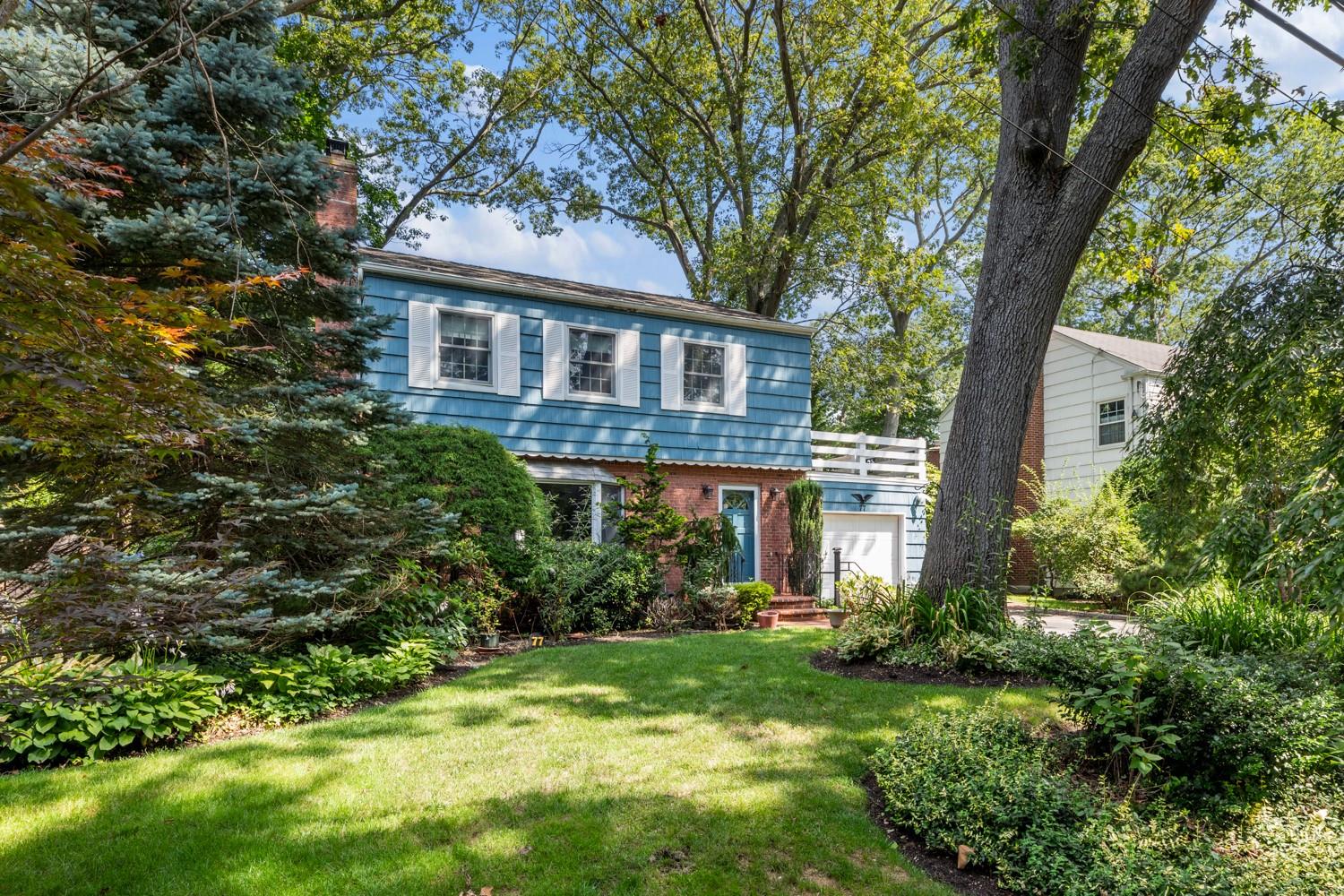 #1 photo, 77 Nancy Boulevard, Merrick , NY 11566