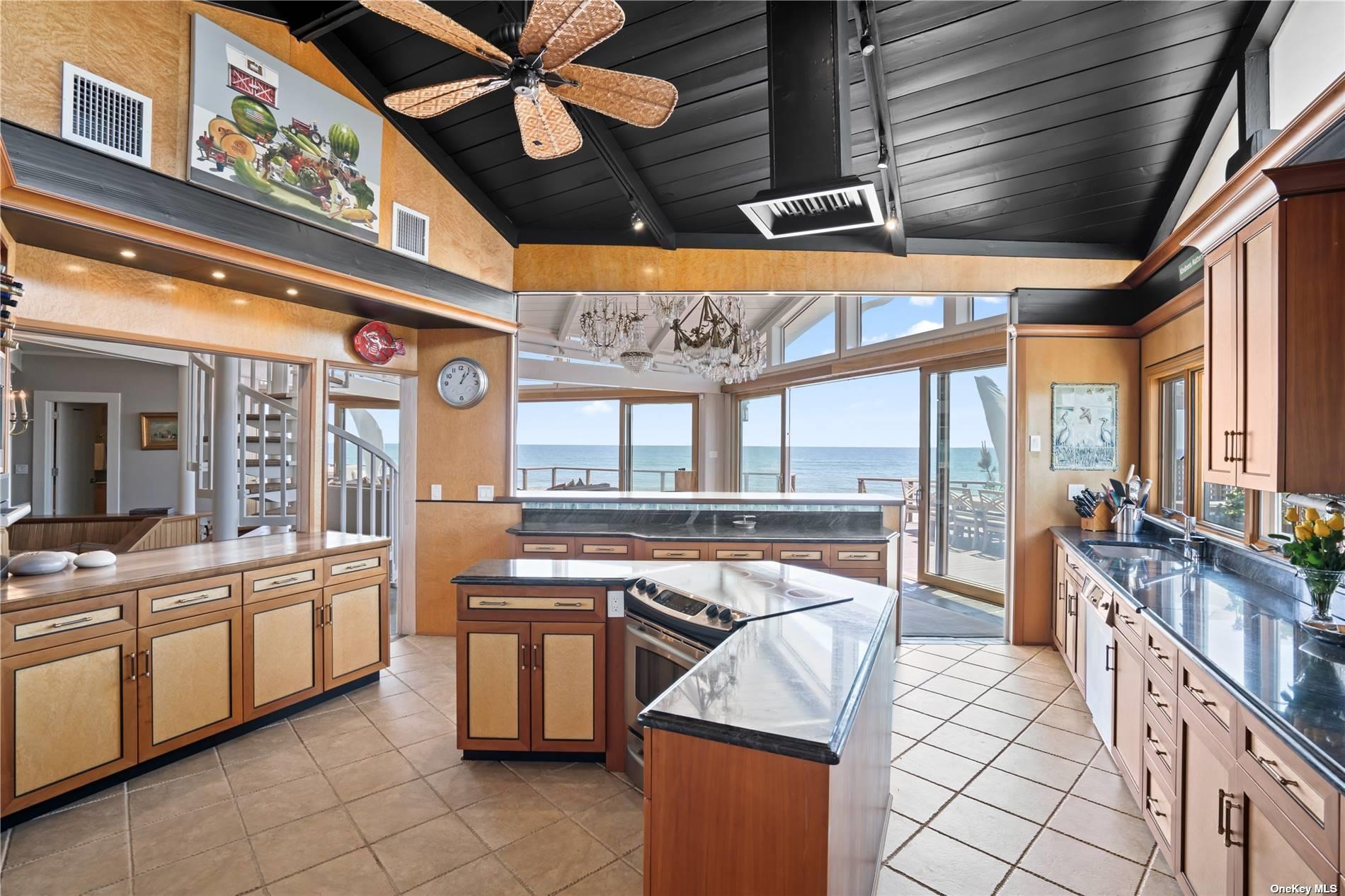 #13 photo, 174 Dune Road, サフォーク郡 Quogue , NY 11959