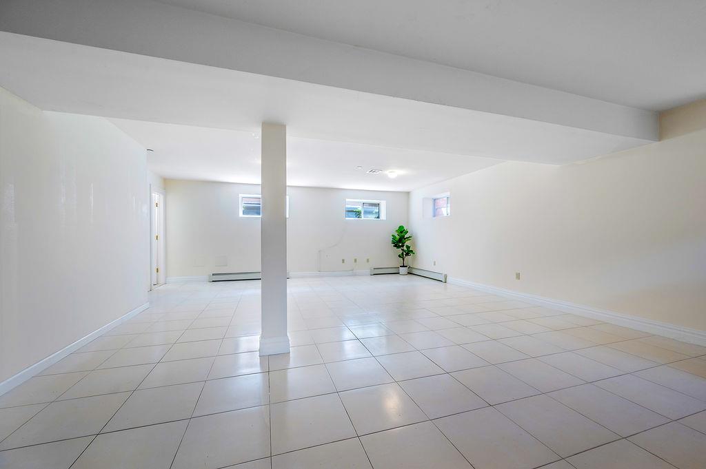 #13 photo, 253-12 58 Avenue, Little Neck , NY 11362