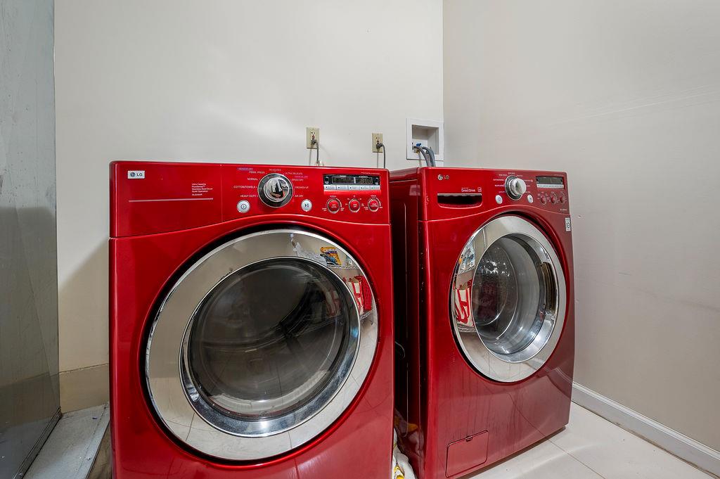 #14 photo, 253-12 58 Avenue, Little Neck , NY 11362