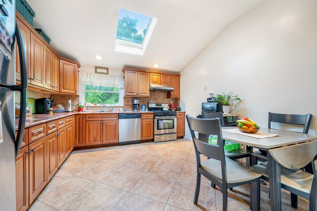 #7 photo, 253-12 58 Avenue, Little Neck , NY 11362