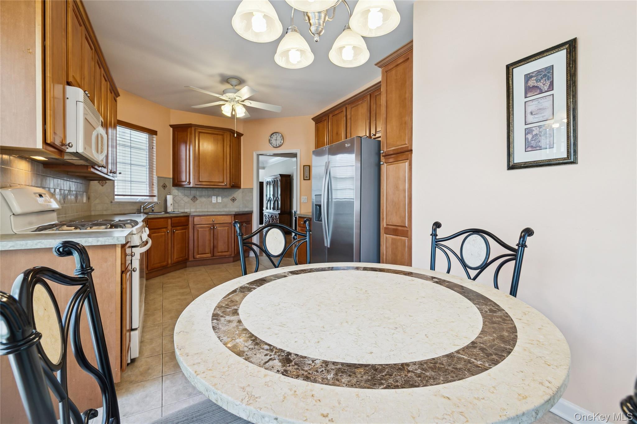 #19 photo, 109 Louden Loop, サフォーク郡 Mount Sinai , NY 11766