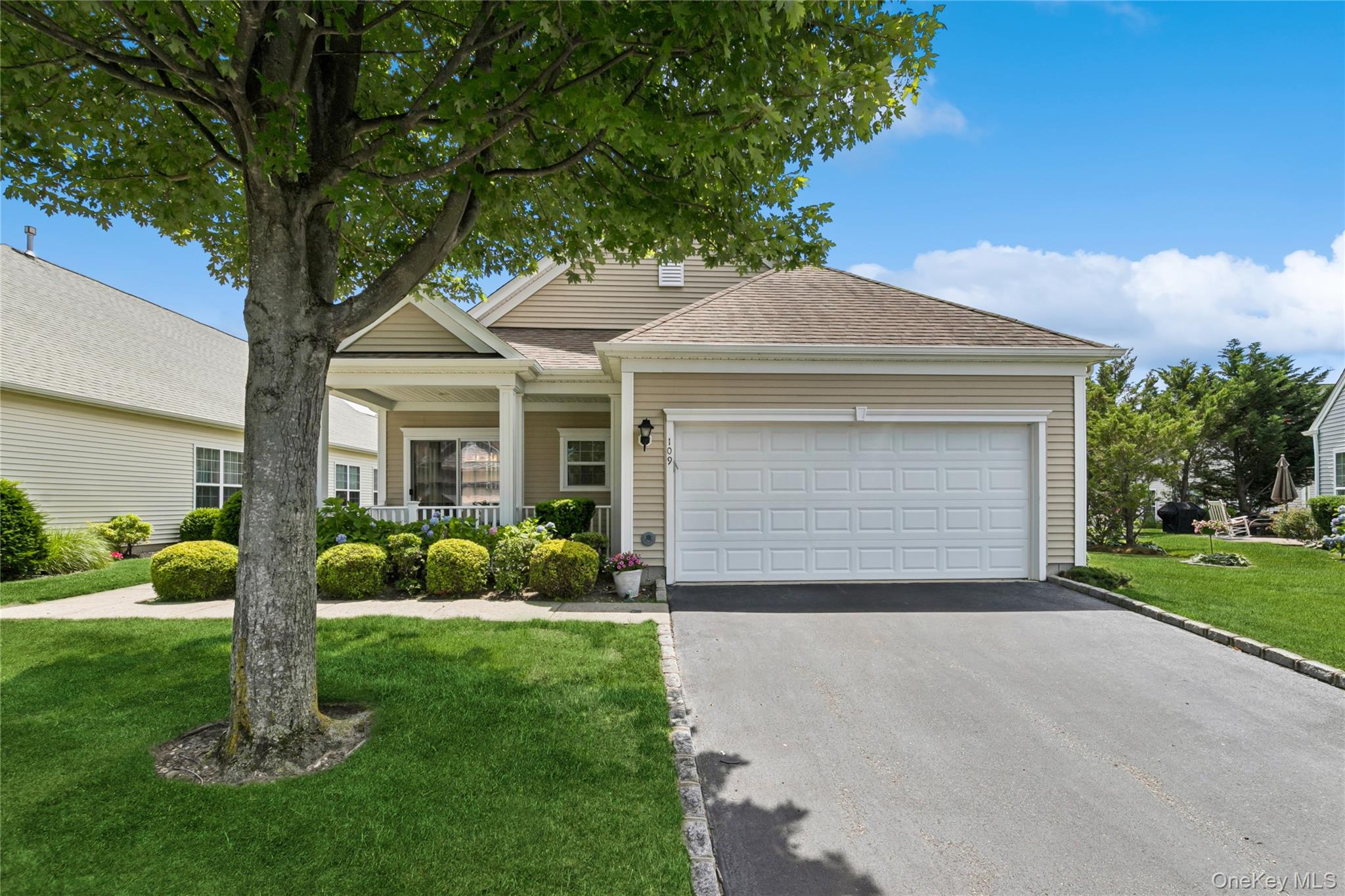 #3 photo, 109 Louden Loop, サフォーク郡 Mount Sinai , NY 11766