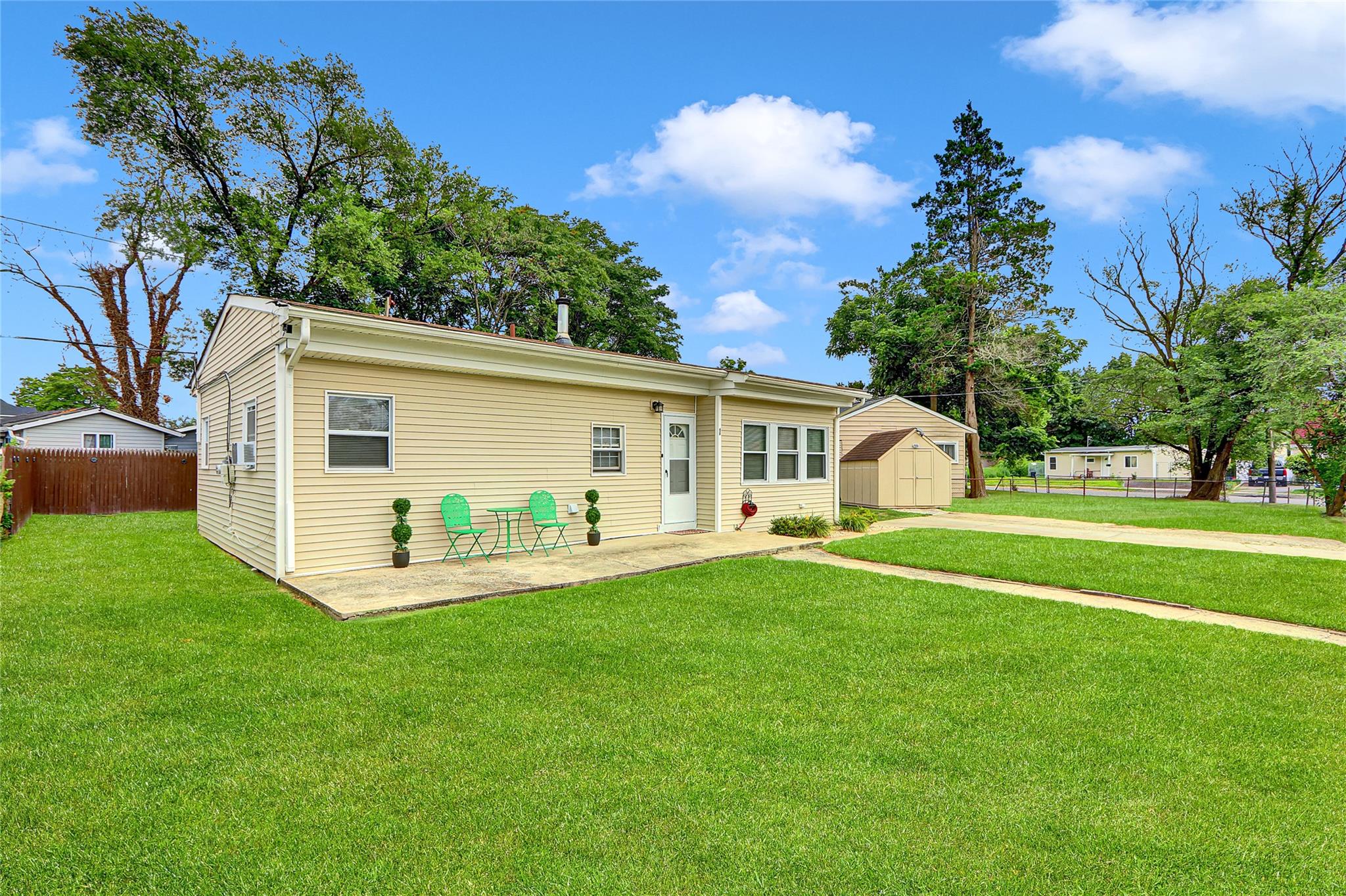 #1 photo, 1 Somerset Road, Amityville , NY 11701