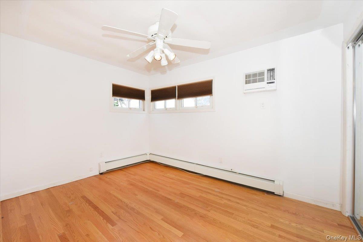 #14 photo, 243 Seaford Avenue, ナッソー郡 Massapequa , NY 11758