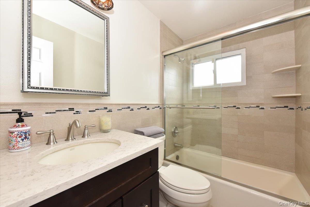 #15 photo, 243 Seaford Avenue, ナッソー郡 Massapequa , NY 11758