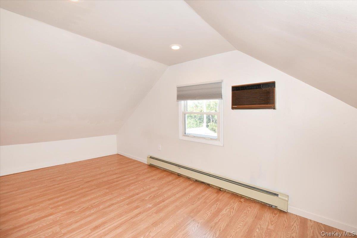 #16 photo, 243 Seaford Avenue, ナッソー郡 Massapequa , NY 11758