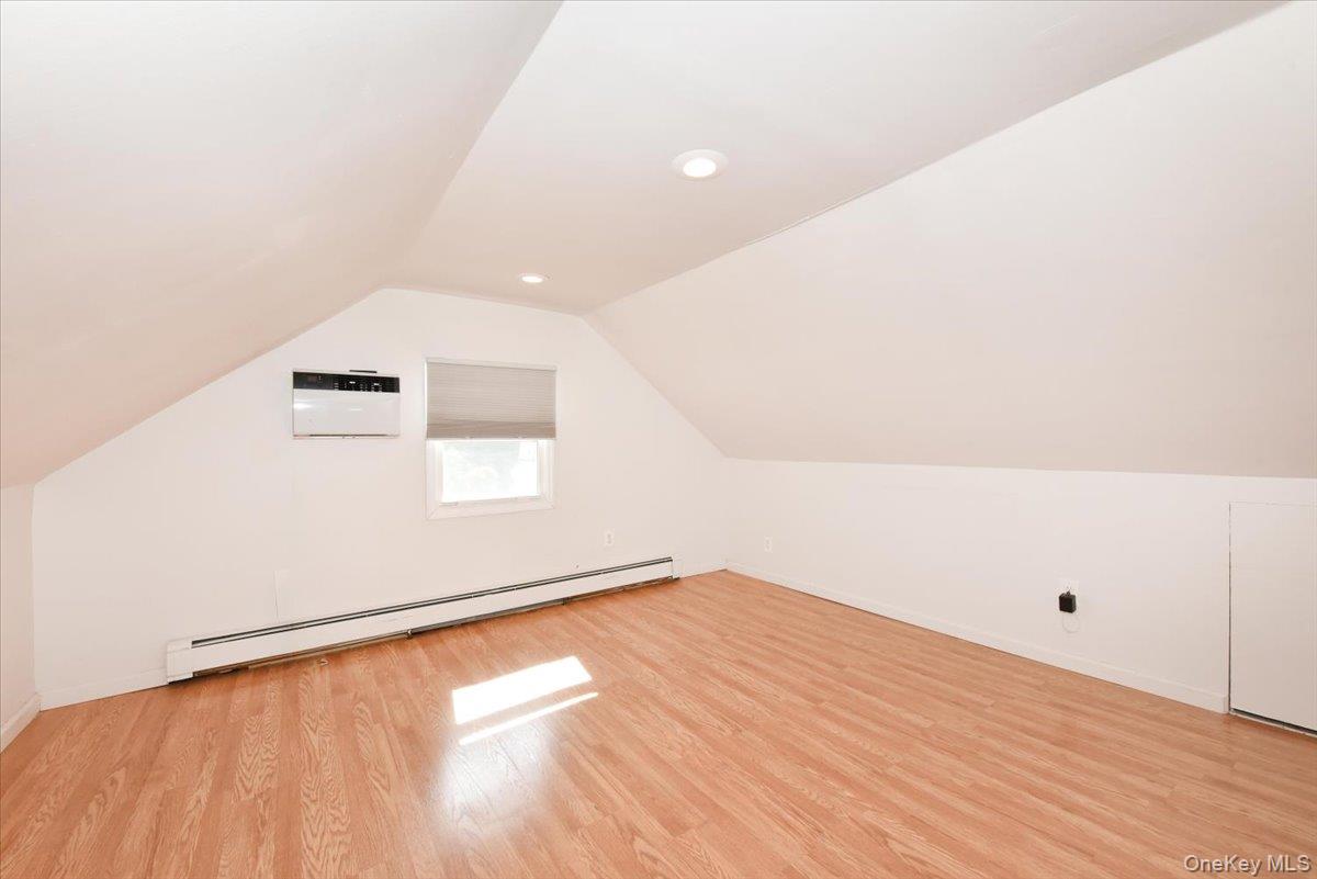 #17 photo, 243 Seaford Avenue, ナッソー郡 Massapequa , NY 11758