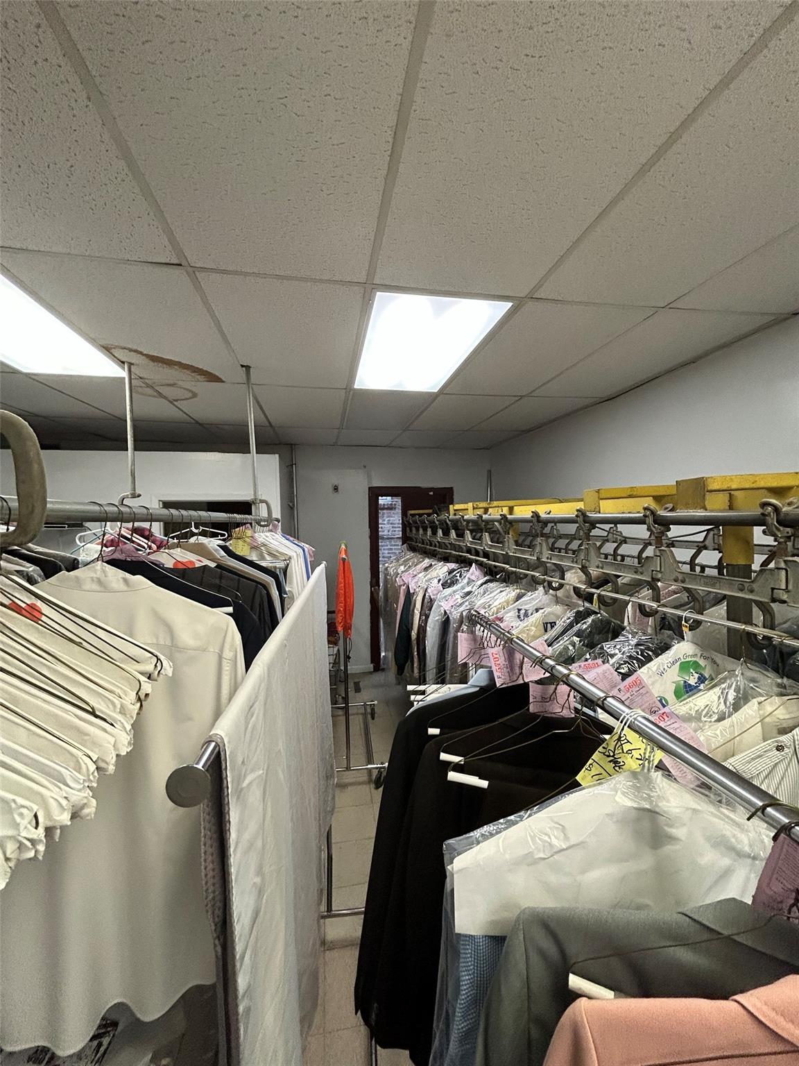 #4 photo, Flushing, クイーンズ区 Flushing , NY 11358