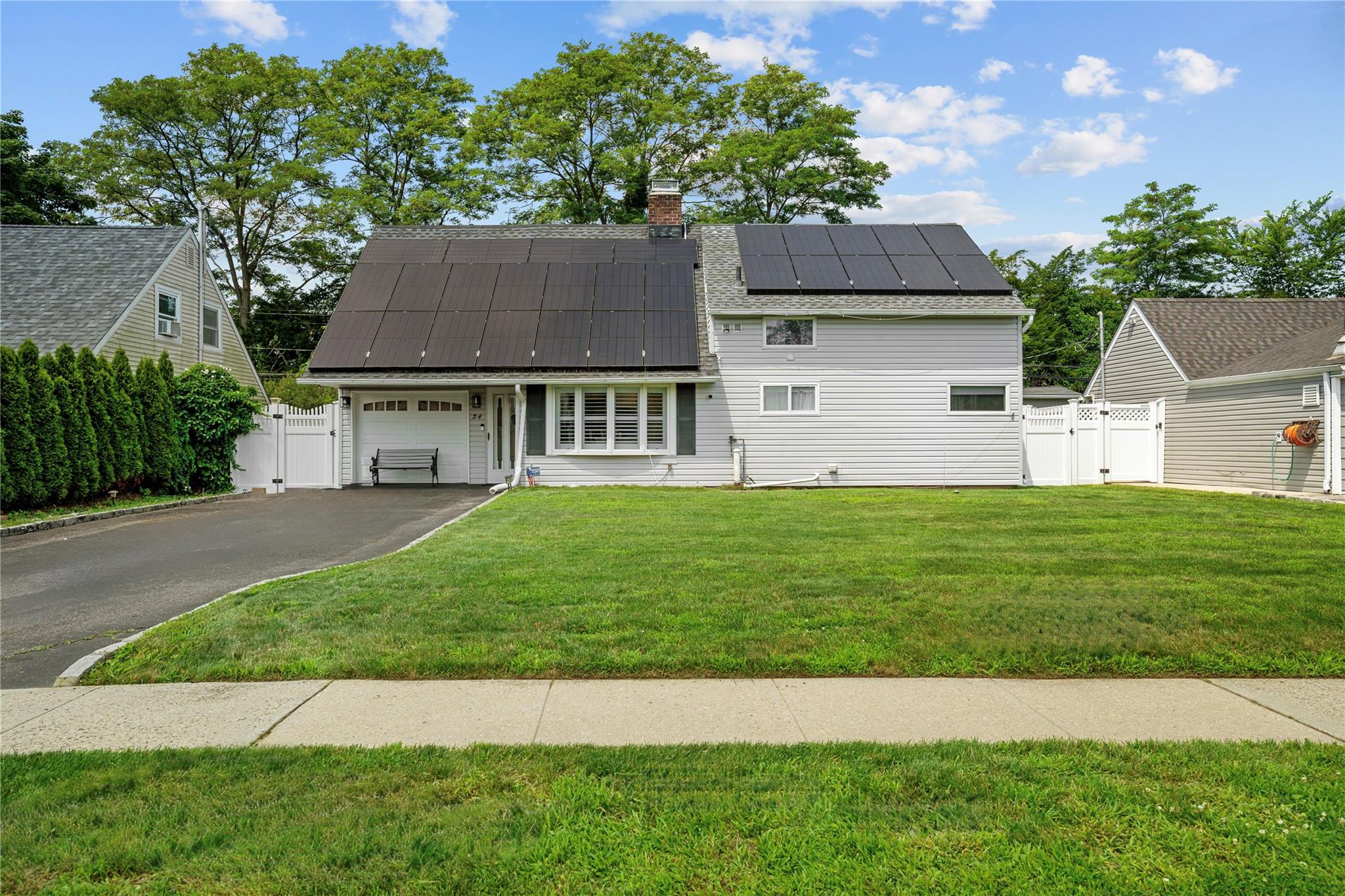 #1 photo, 24 Border Lane, Levittown , NY 11756