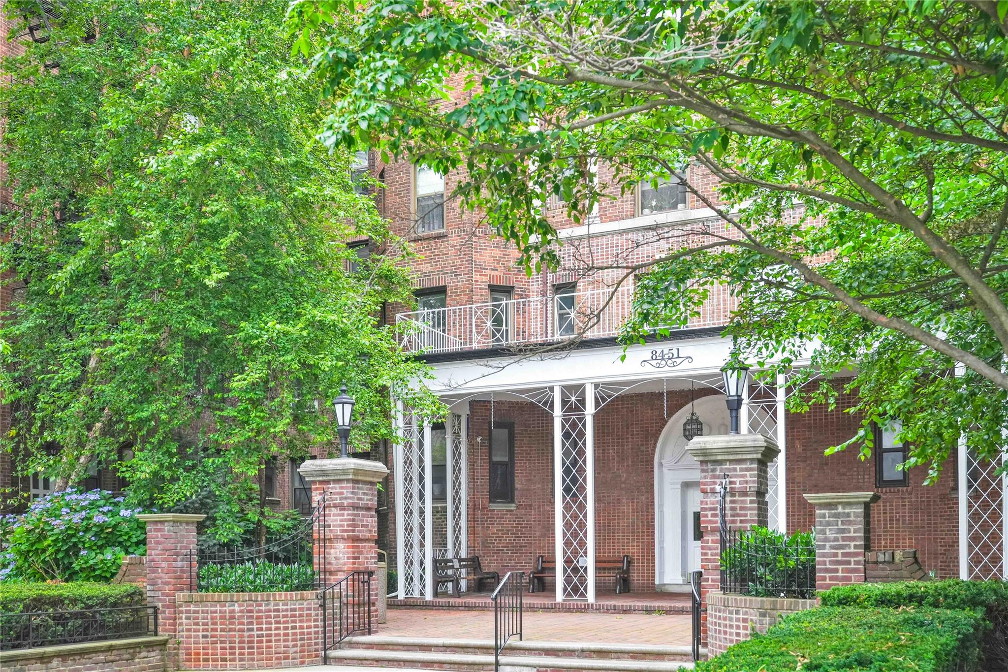 #2 photo, 84-51 Beverly Road, クイーンズ区 Kew Gardens , NY 11415