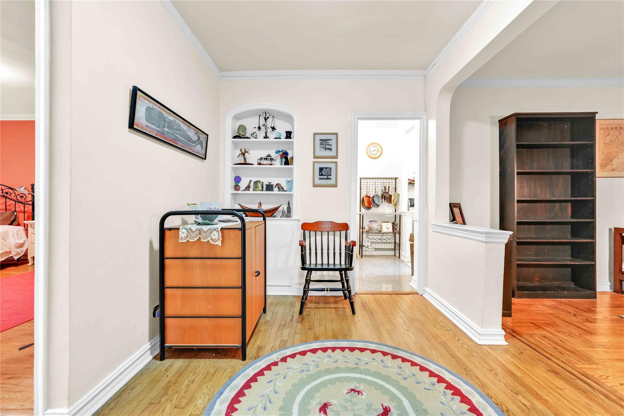 #5 photo, 84-51 Beverly Road, クイーンズ区 Kew Gardens , NY 11415