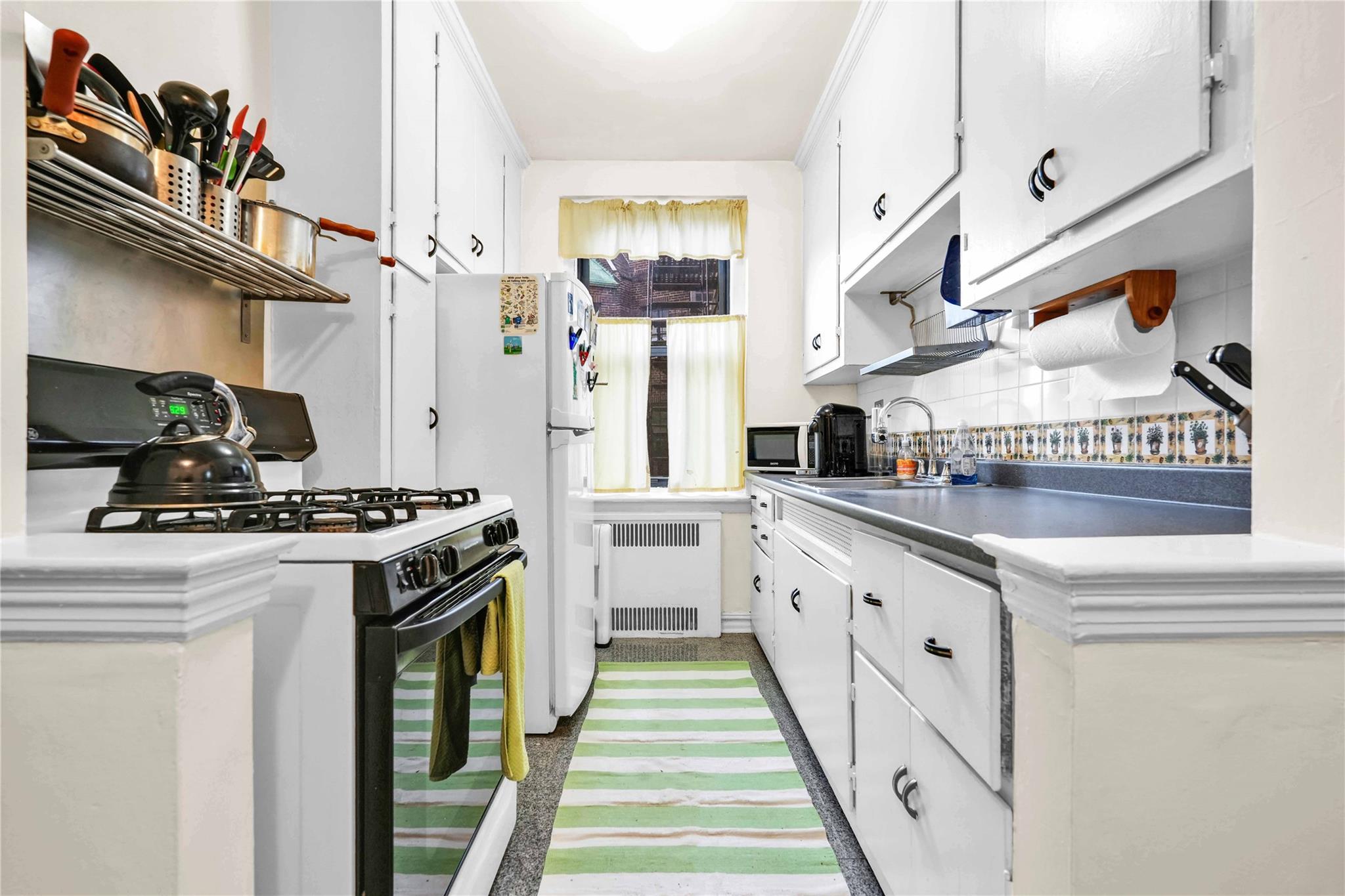 #9 photo, 84-51 Beverly Road, クイーンズ区 Kew Gardens , NY 11415