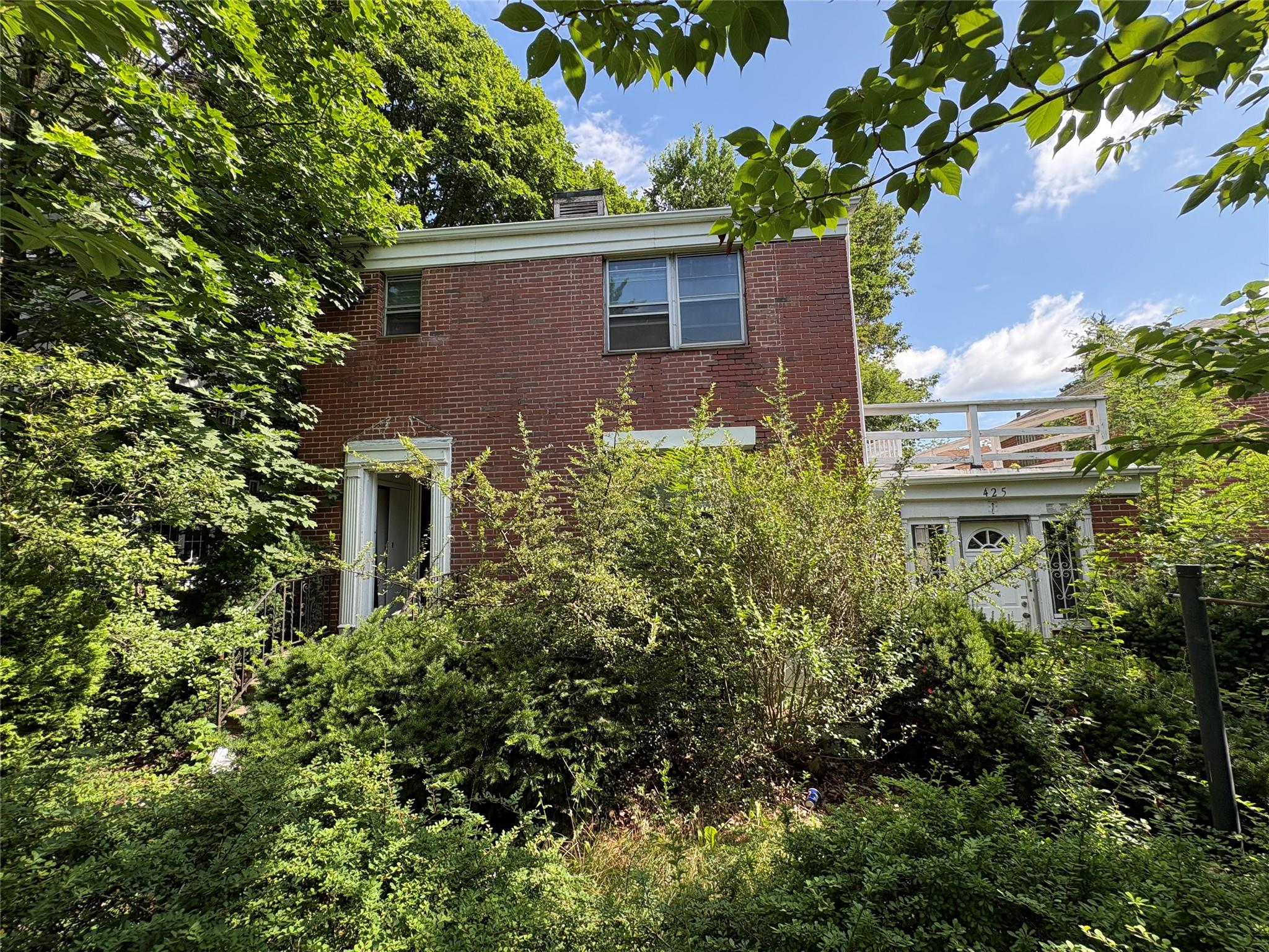 #3 photo, 425 W 256th Street, Bronx , NY 10471