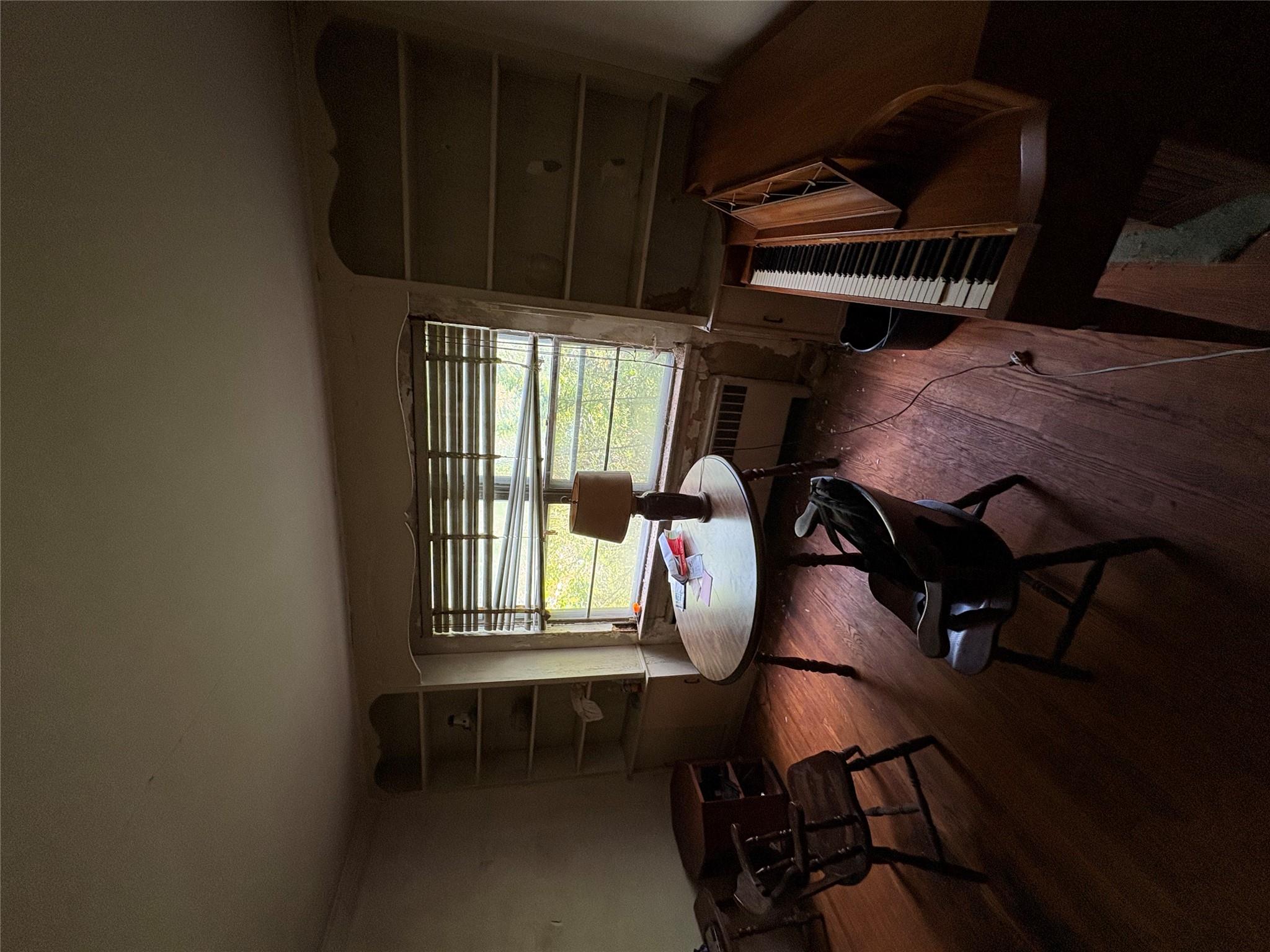 #7 photo, 425 W 256th Street, Bronx , NY 10471