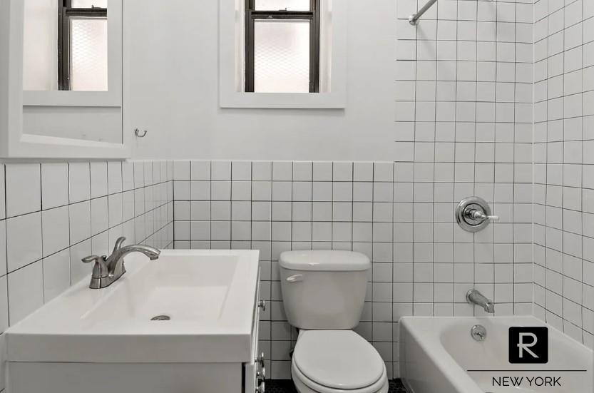 #9 photo, Bronx, Morrisania , NY 10456