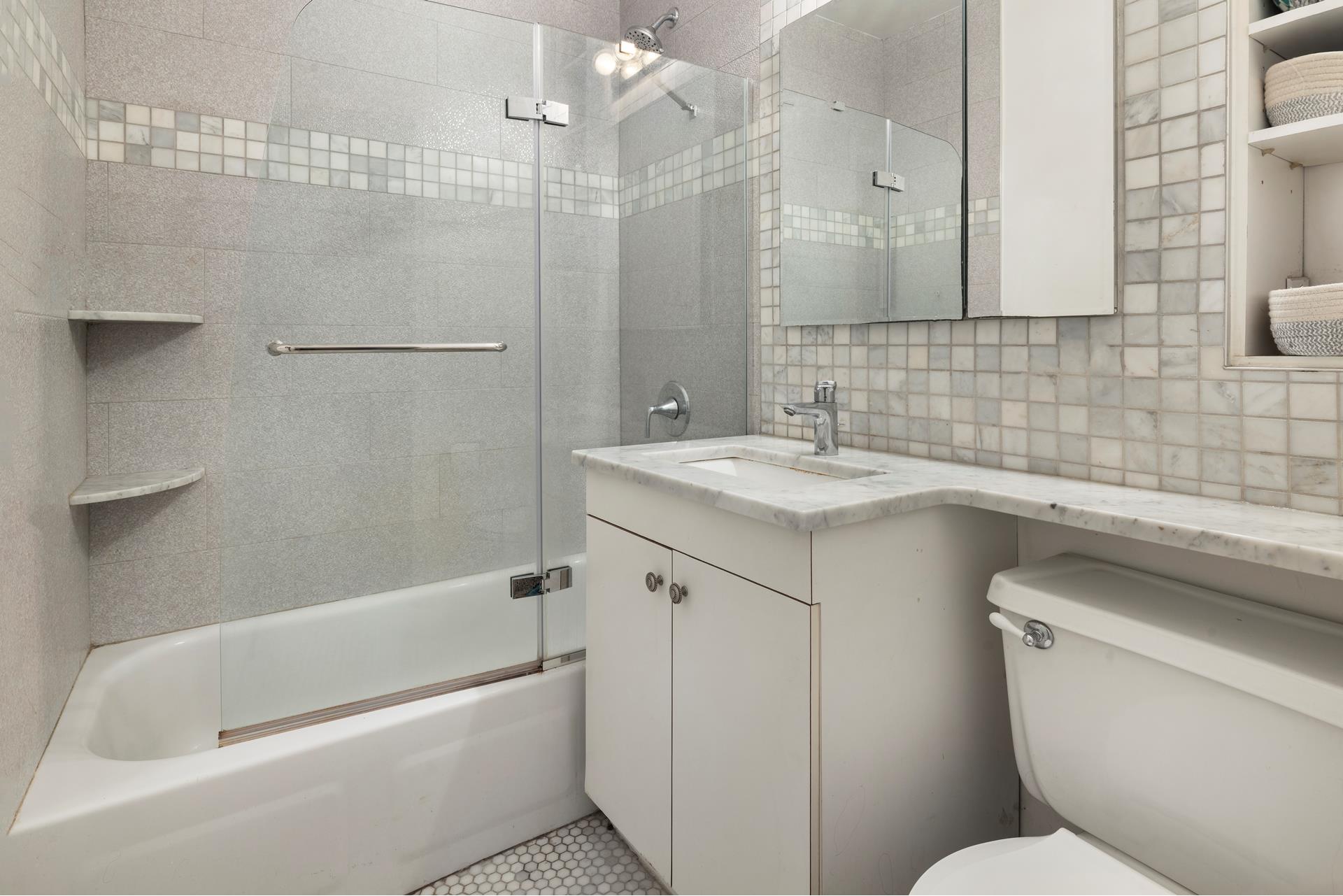 #5 photo, 4 LEXINGTON Avenue, マンハッタン Gramercy Park , NY 10010