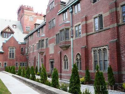 #1 photo, 306 Chateau Rive, 紐約州 Peekskill , NY 10566