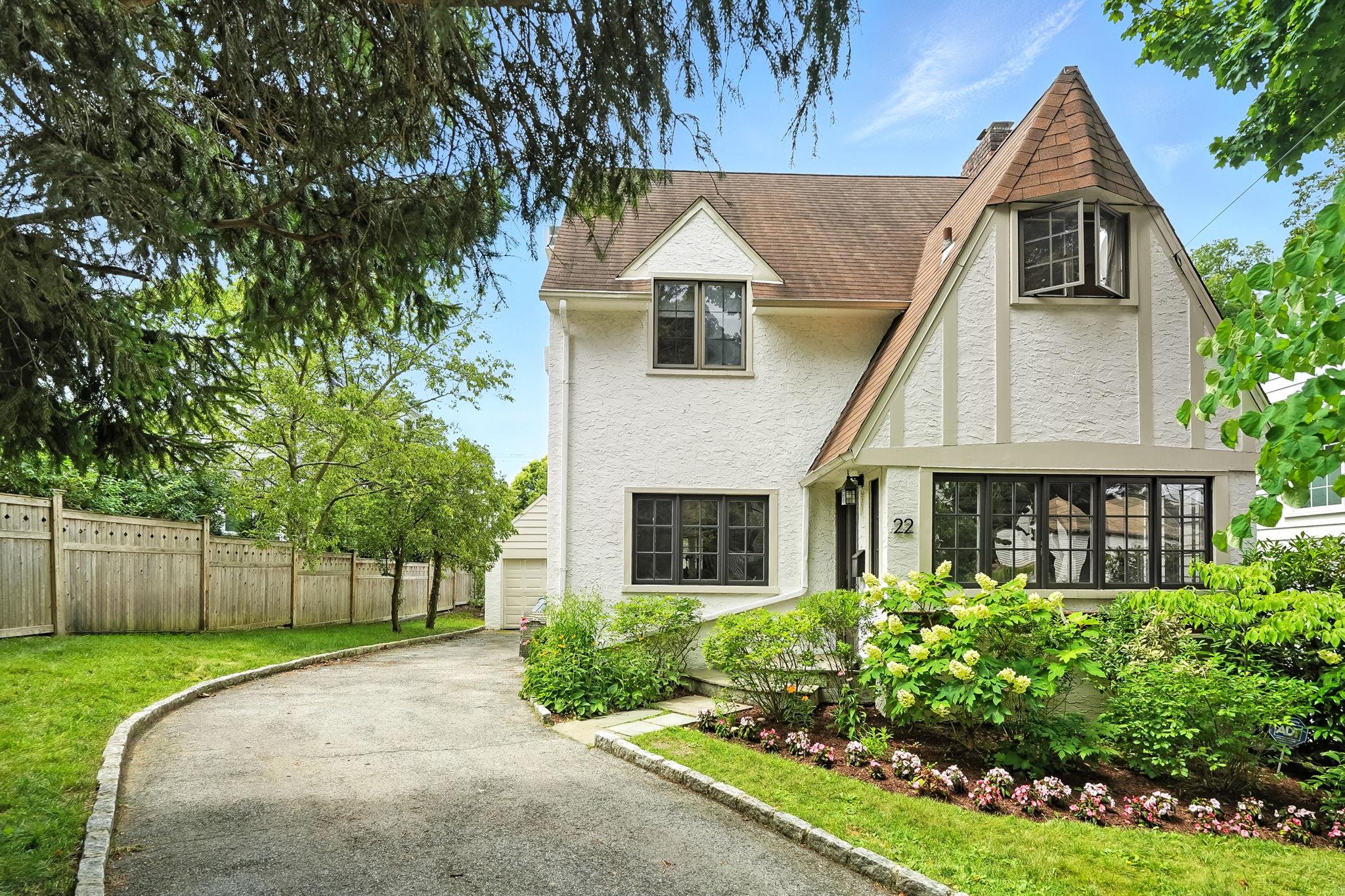 #1 photo, 22 Cambridge Court, 紐約州 Larchmont , NY 10538