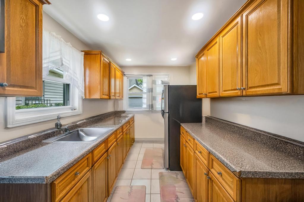 #16 photo, 11119 212th Street, Queens Village , NY 11429