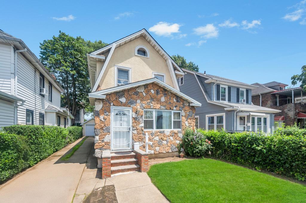 #2 photo, 11119 212th Street, Queens Village , NY 11429