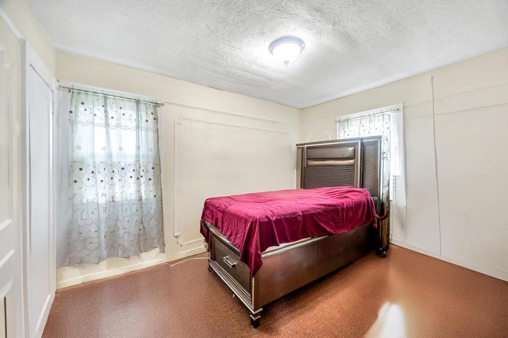 #20 photo, 11119 212th Street, Queens Village , NY 11429