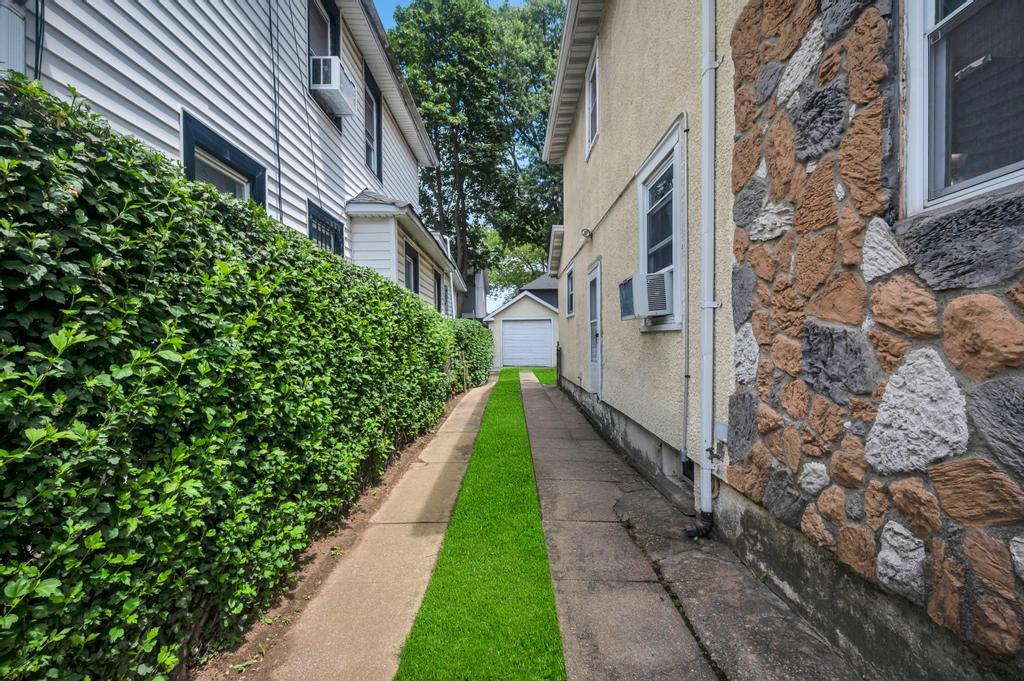 #7 photo, 11119 212th Street, Queens Village , NY 11429