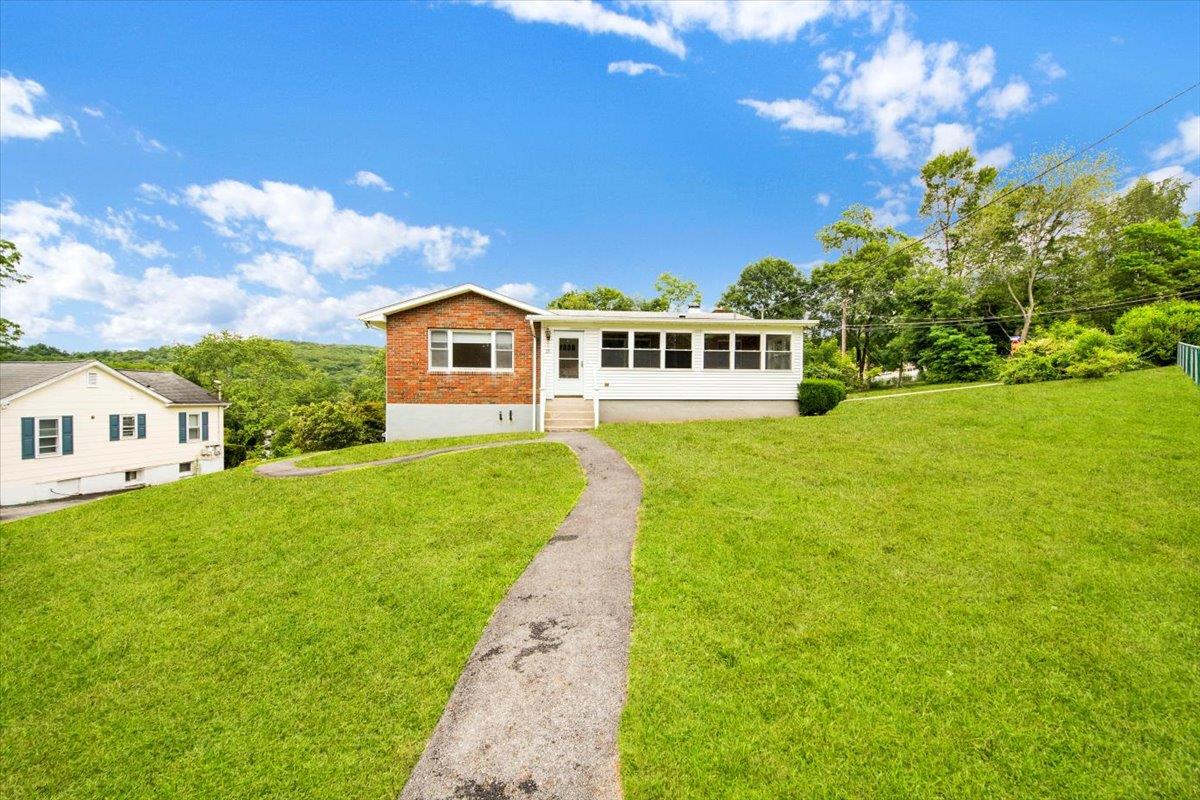 #1 photo, 15 Harvard Drive, 紐約州 Carmel , NY 10512