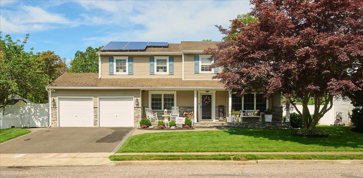 #1 photo, 326 Singingwood Drive, Holbrook , NY 11741