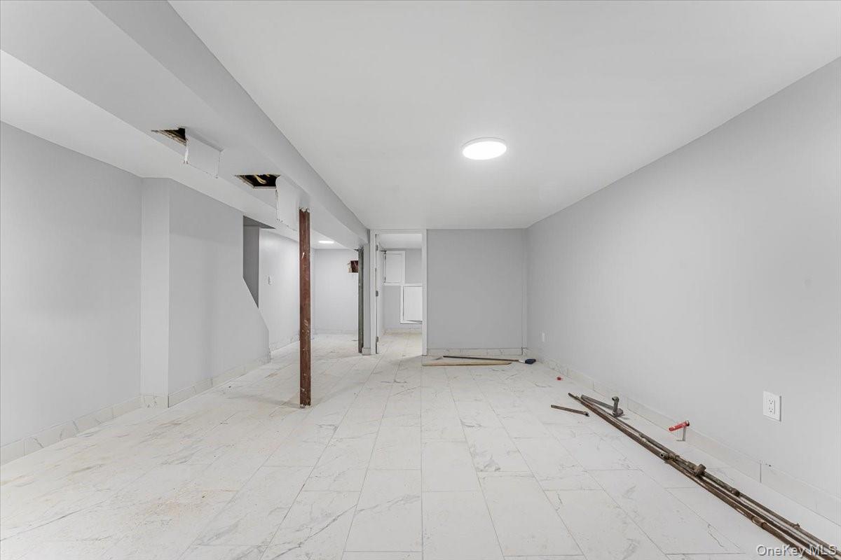 #19 photo, 2073 Bathgate Avenue, Bronx , NY 10457