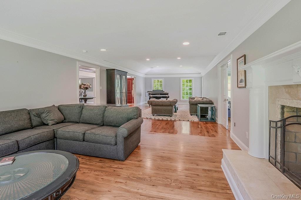 #6 photo, 47 Sherwood Gate, ナッソー郡 Oyster Bay , NY 11771