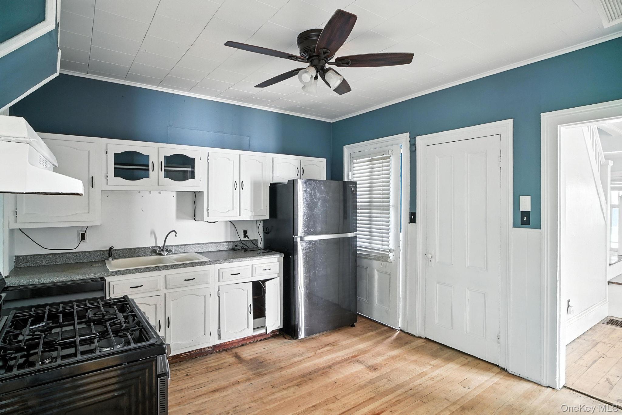 #9 photo, 14 Washington Avenue, Port Jervis , NY 12771