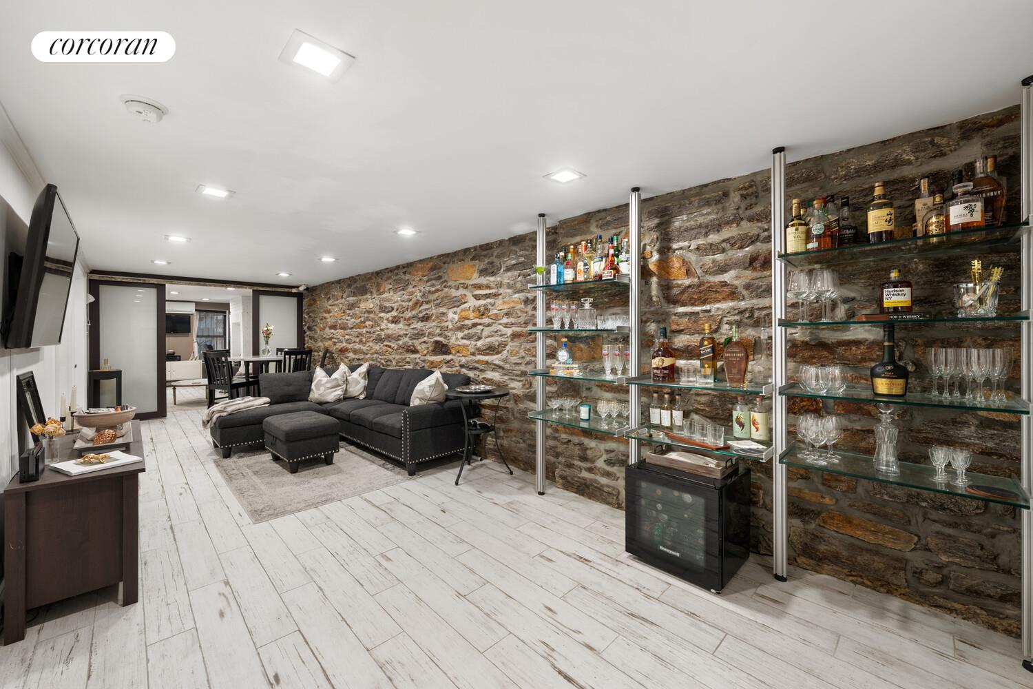 #16 photo, 524 E 82ND Street, マンハッタン Yorkville , NY 10028