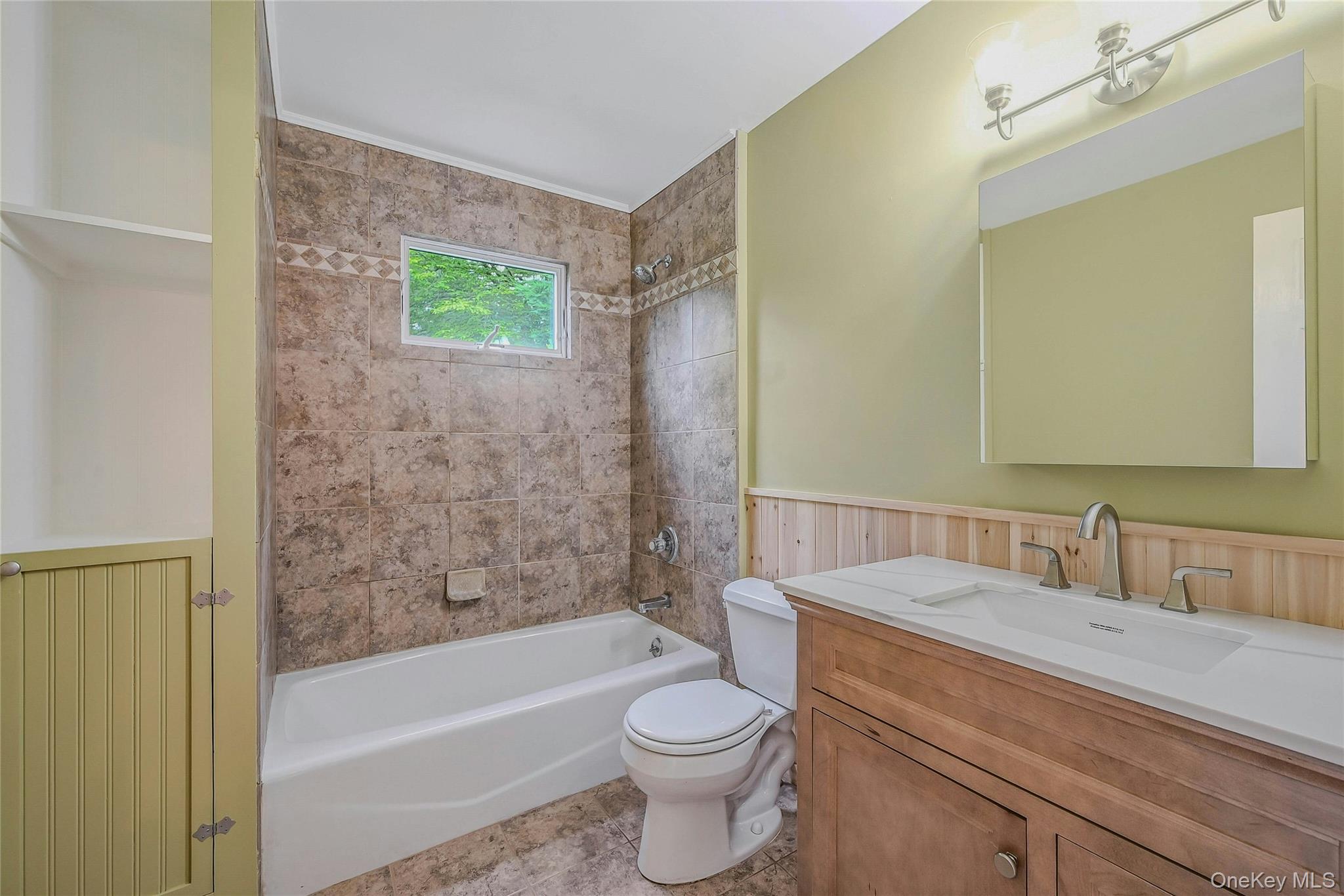 #17 photo, 357 Church Lane, サフォーク郡 Aquebogue , NY 11931