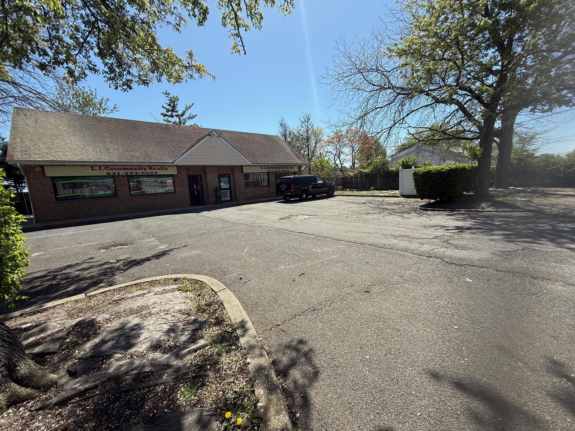 #3 photo, 120 Heyward Street, サフォーク郡 Brentwood , NY 11717