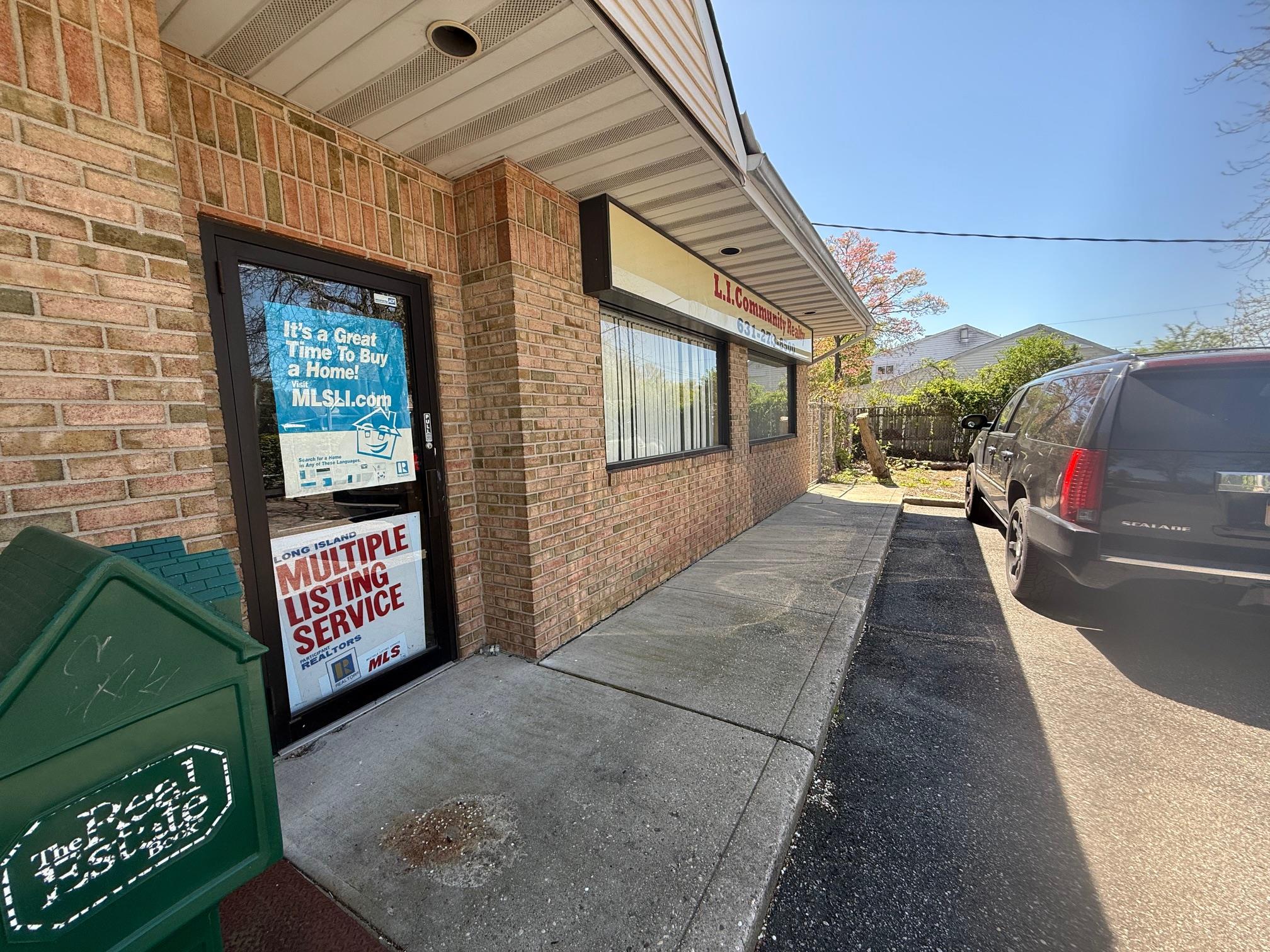 #9 photo, 120 Heyward Street, サフォーク郡 Brentwood , NY 11717