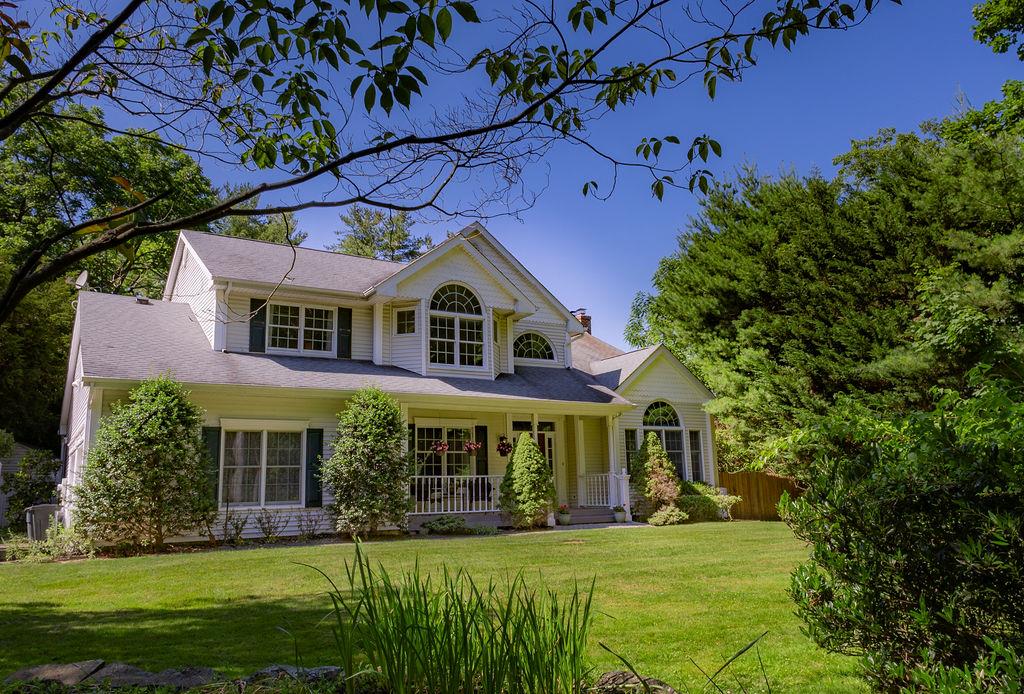 #1 photo, 1251 A North Country Road, Stony Brook , NY 11790